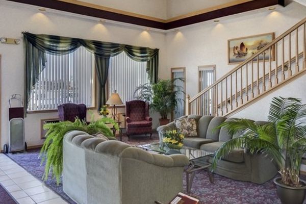 STAY WISE INN MONTROSE (Montrose)